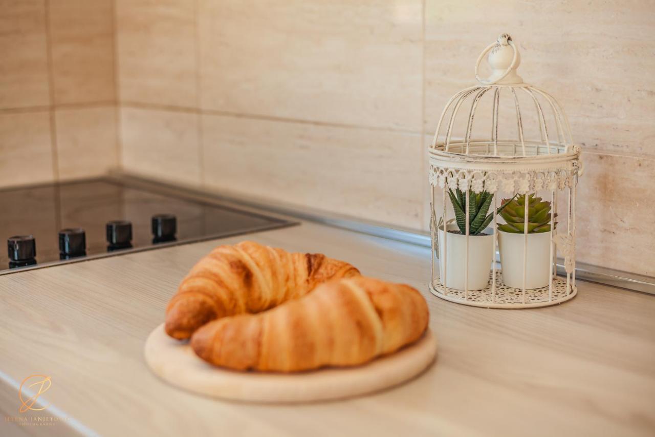 Apartments Ruzmarin Херцег Нови Екстериор снимка